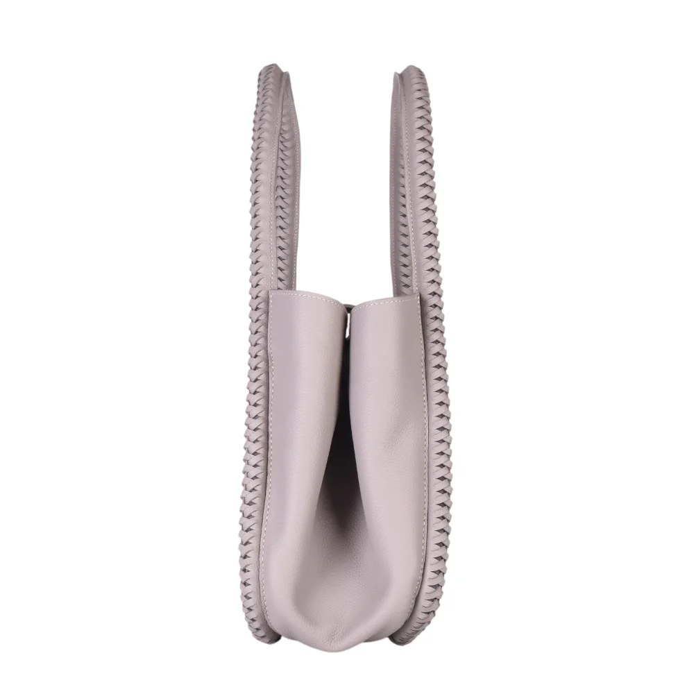 Manual ženska kožna torba 56307 – siva sa pletenim ručkama